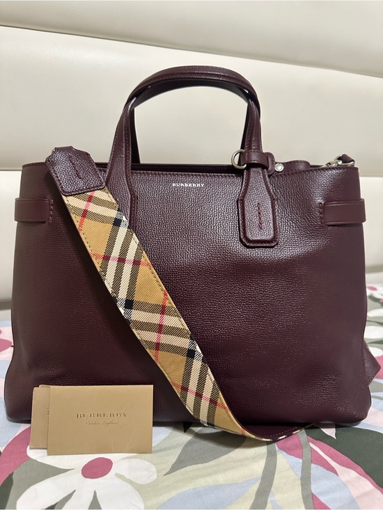 Burberry Handbags - Burberry Banner Tote Bag in Burgundy Leather